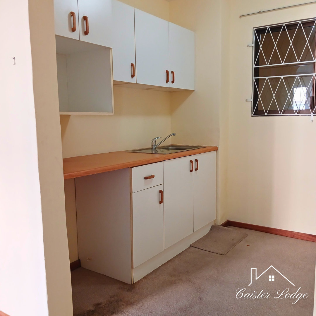 Studio Apartment - (Unit 16&17) photo 4